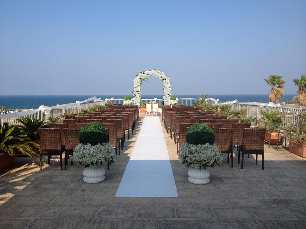 Hotel Masseria Fortificata Donnaloia Monopoli Exterior photo